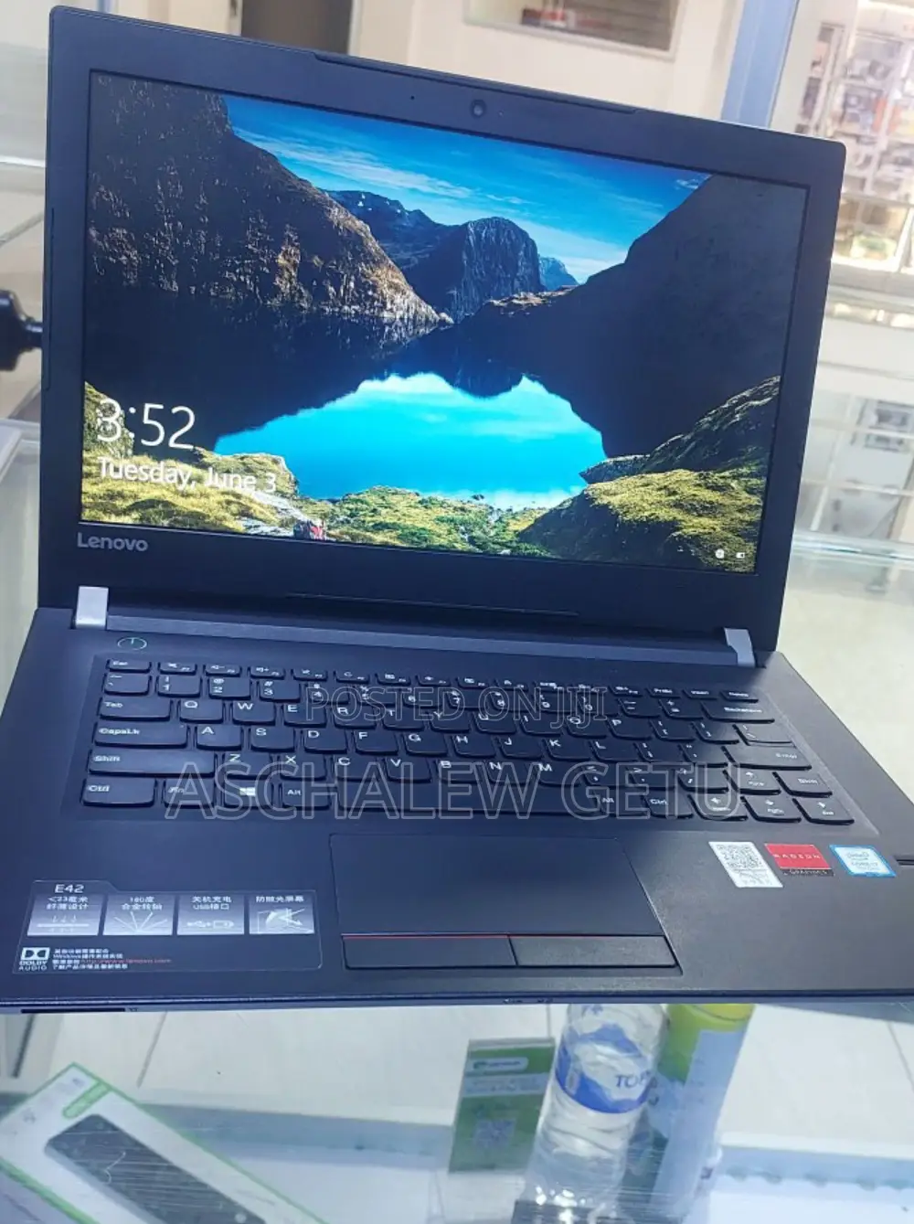 New Laptop Lenovo ThinkPad Yoga 8GB Intel Core I7 SSD 256GB