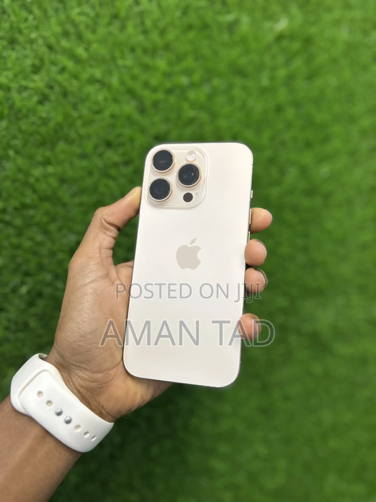 New Apple iPhone 16 Pro 256 GB Gold