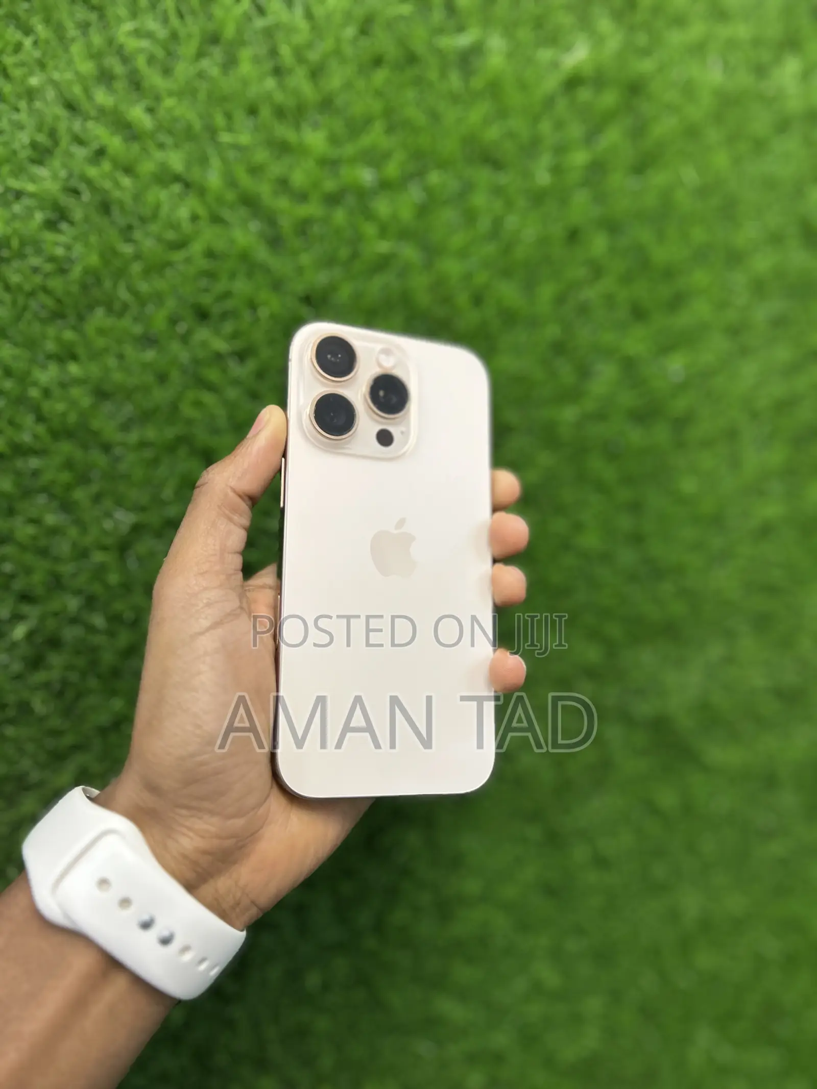 New Apple iPhone 16 Pro 256 GB Gold