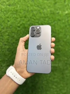 Photo - New Apple iPhone 15 Pro Max 256 GB Black