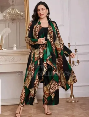 Photo - Leopard Print Spliced Floral 2-Piece Set 2 Piece Set