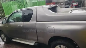 Toyota Hilux 2019 Pink