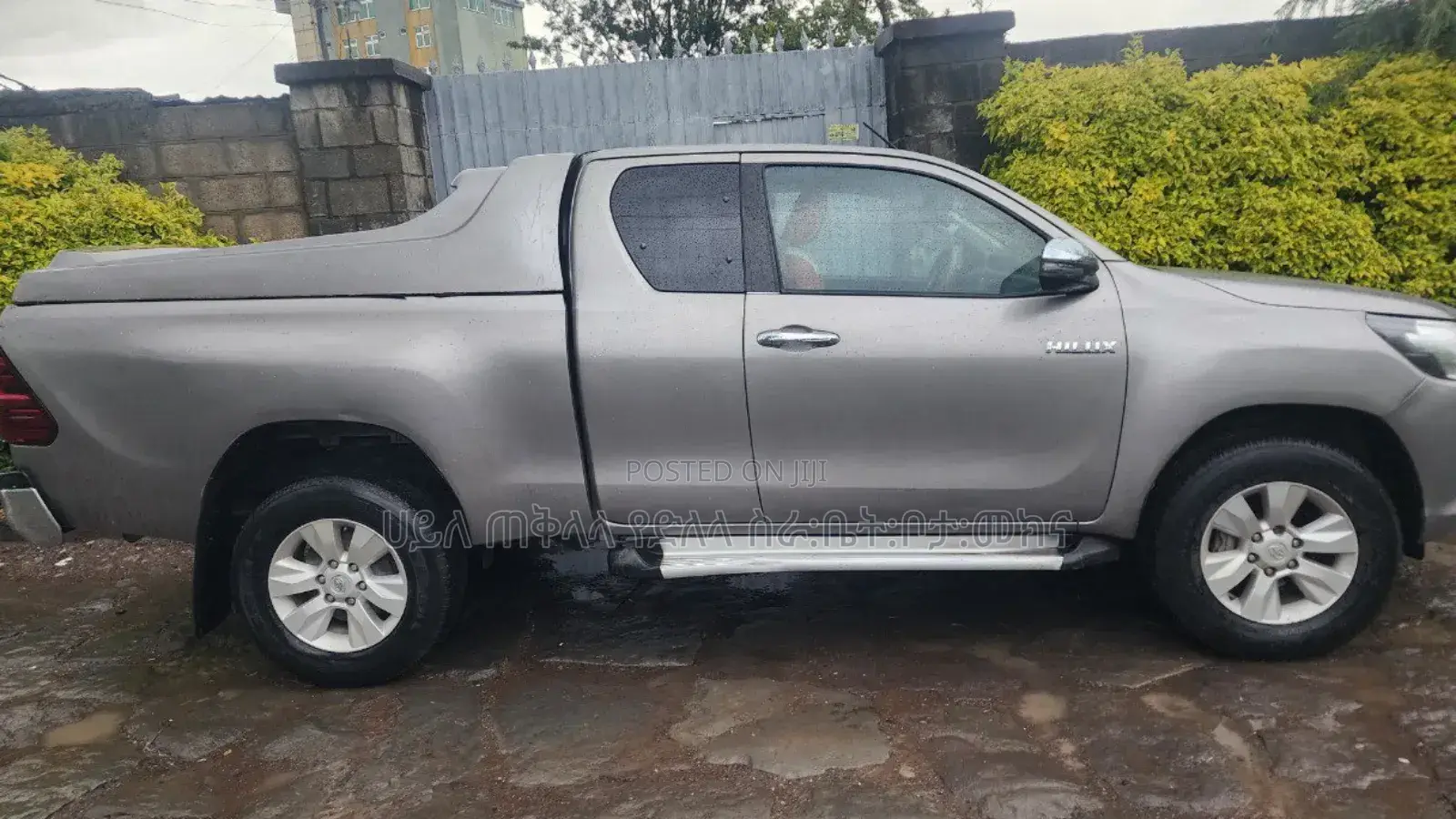Toyota Hilux 2019 Pink