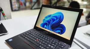 Photo - New Laptop Lenovo ThinkPad Yoga 16GB Intel Core I5 SSD 256GB