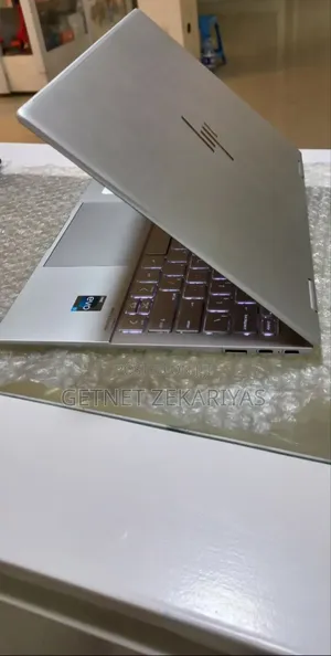 New Laptop HP Envy X360 8GB Intel Core I7 SSD 512GB