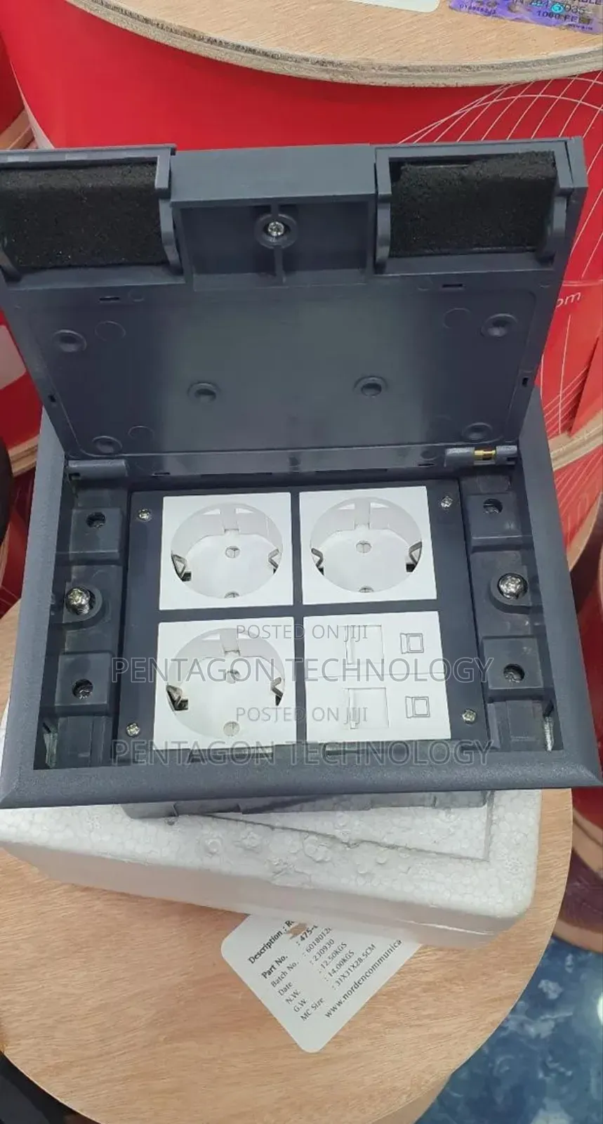 Floor Box 3 Socket 2 Data