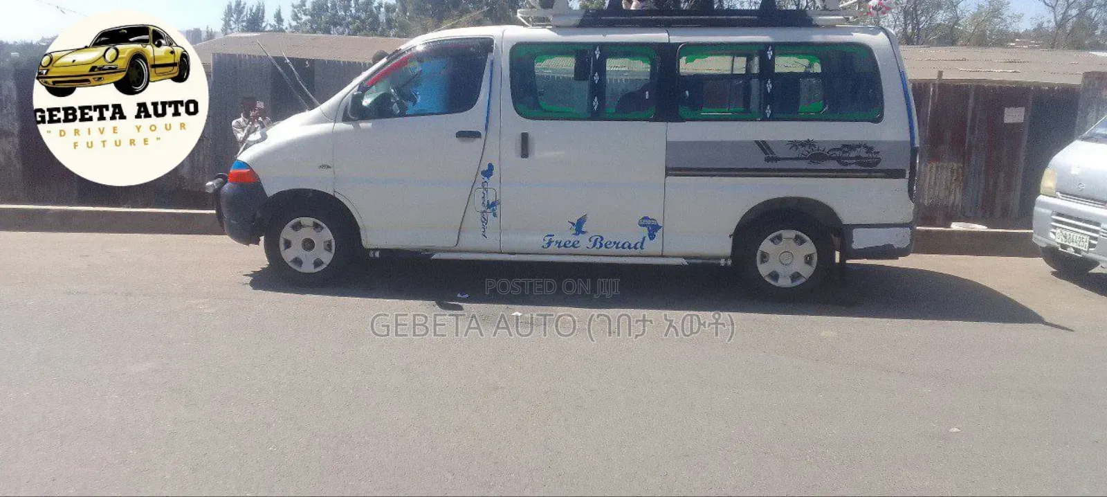 Toyota HiAce 2005 White