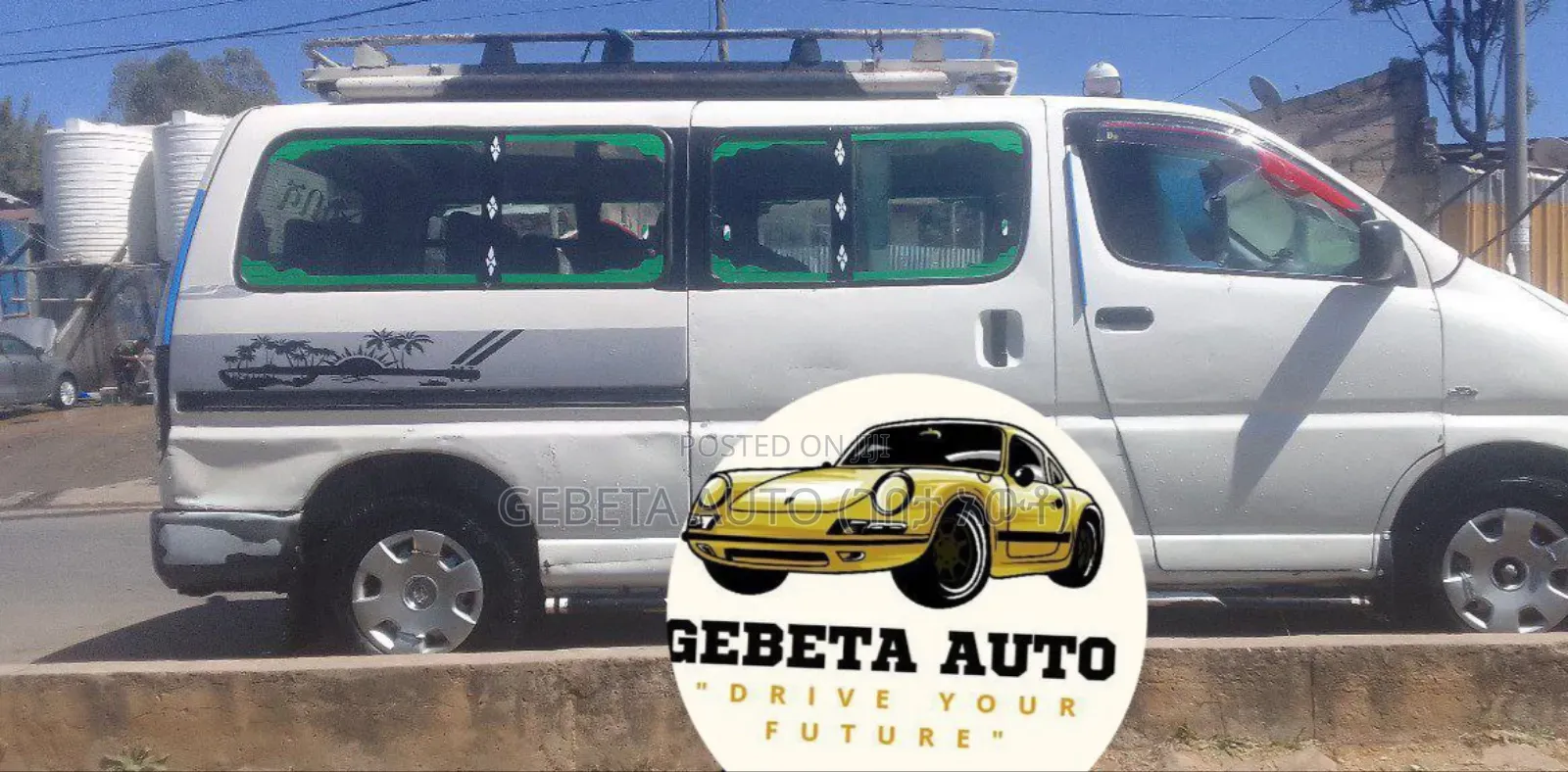 Toyota HiAce 2005 White