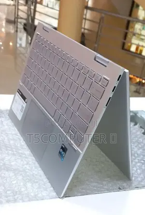 New Laptop HP Envy X360 8GB Intel Core I7 SSD 256GB