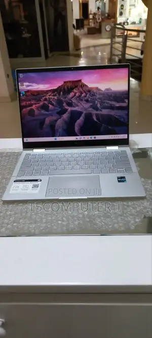 New Laptop HP Envy X360 8GB Intel Core I7 SSD 256GB