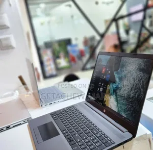 Photo - New Laptop HP EliteBook 840 16GB Intel Core I5 SSD 512GB