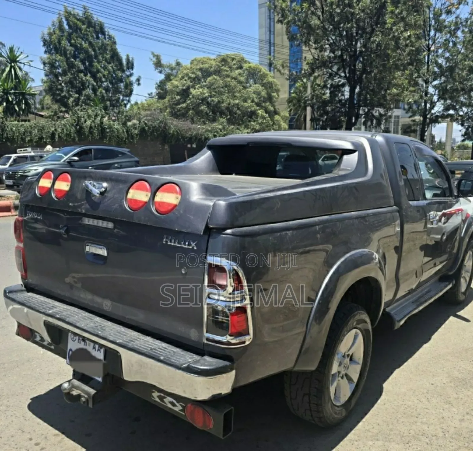 Toyota Hilux 2014 Gray