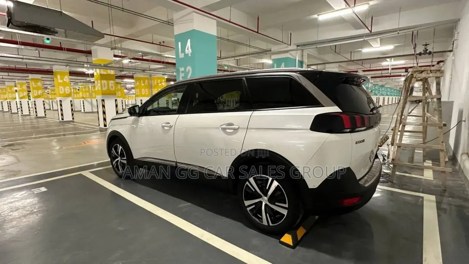 Peugeot 5008 2021 White