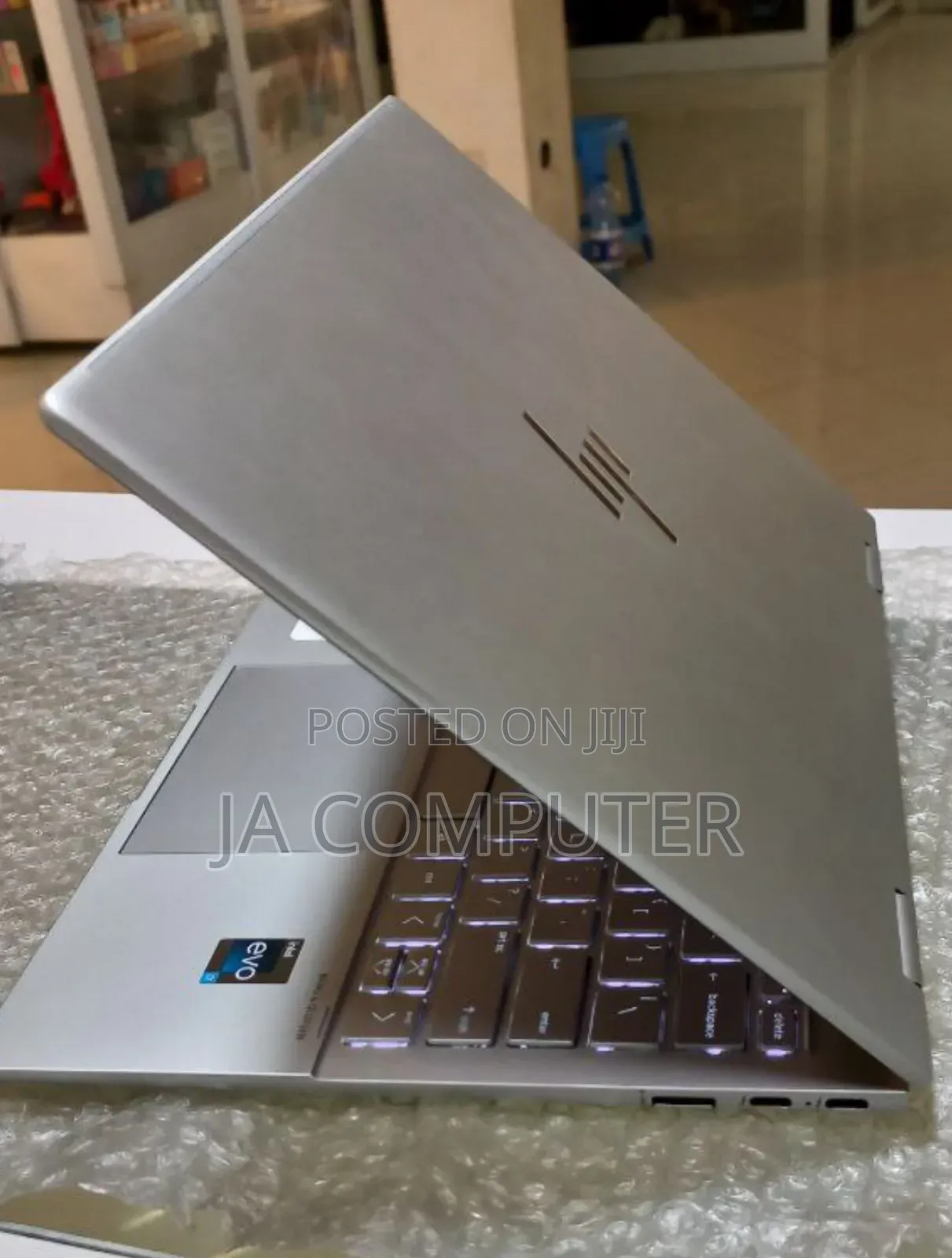 New Laptop HP Envy X360 8GB Intel Core I7 SSD 512GB