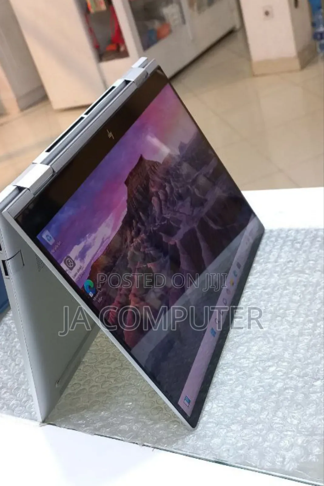 New Laptop HP Envy X360 8GB Intel Core I7 SSD 512GB