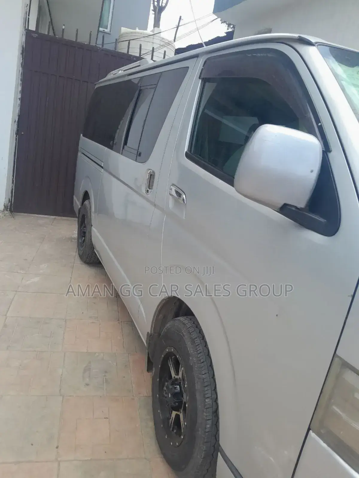 Toyota HiAce 2007 Silver