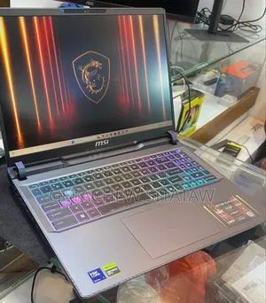 Photo - New Laptop MSI Creator 17 B11ue-224 16GB Intel Core Ultra 7 SSD 1T