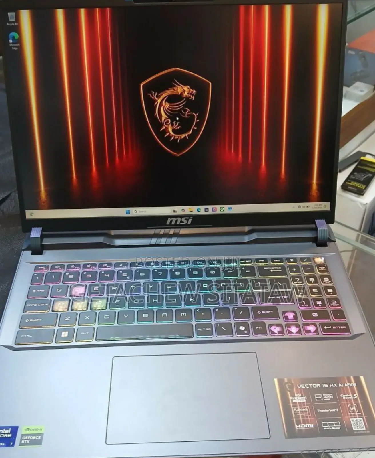 New Laptop MSI Creator 17 B11ue-224 16GB Intel Core Ultra 7 SSD 1T