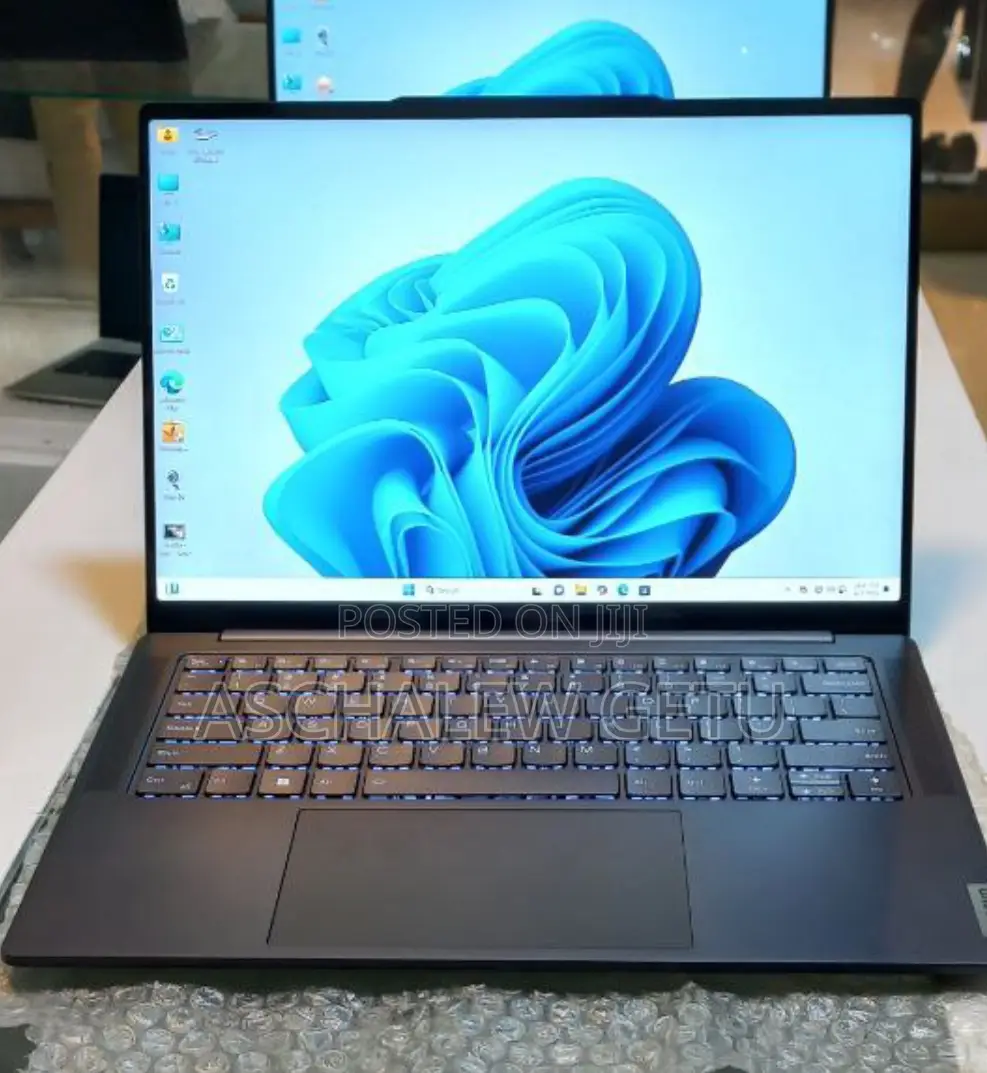 New Laptop Lenovo Yoga 7i 32GB Intel Core I7 SSD 1T