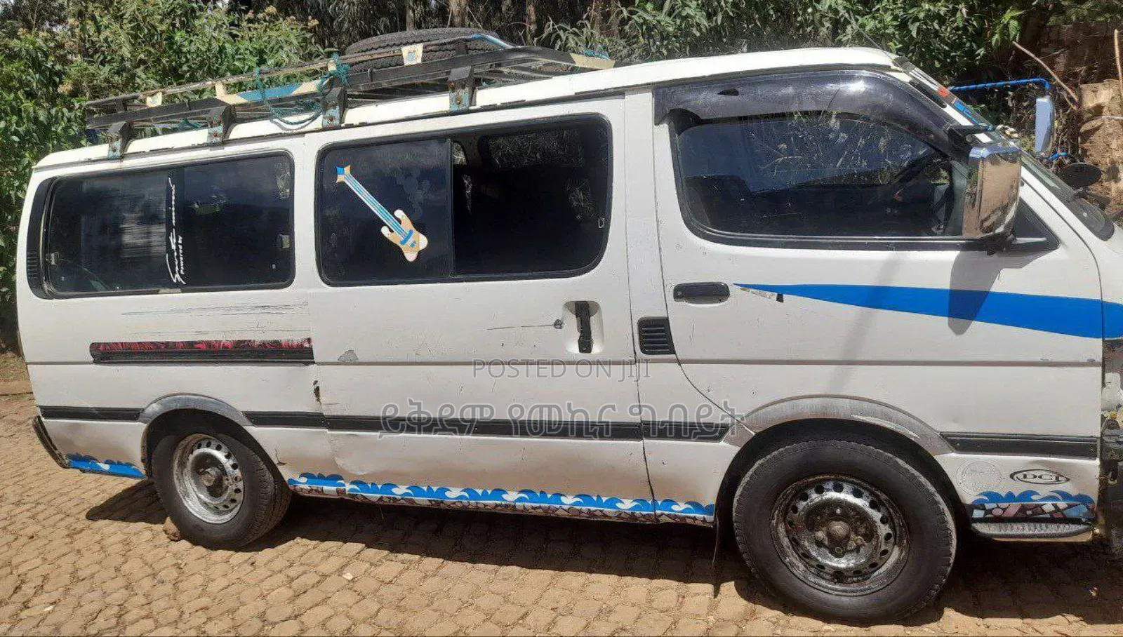 Toyota HiAce 2004 White