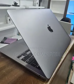 New Laptop Apple MacBook Pro M1 8GB Apple M1 SSD 256GB