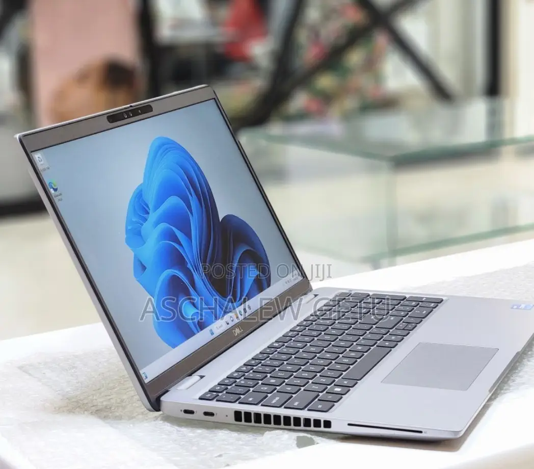 New Laptop Dell Latitude 5550 16GB Intel Core I7 SSD 512GB