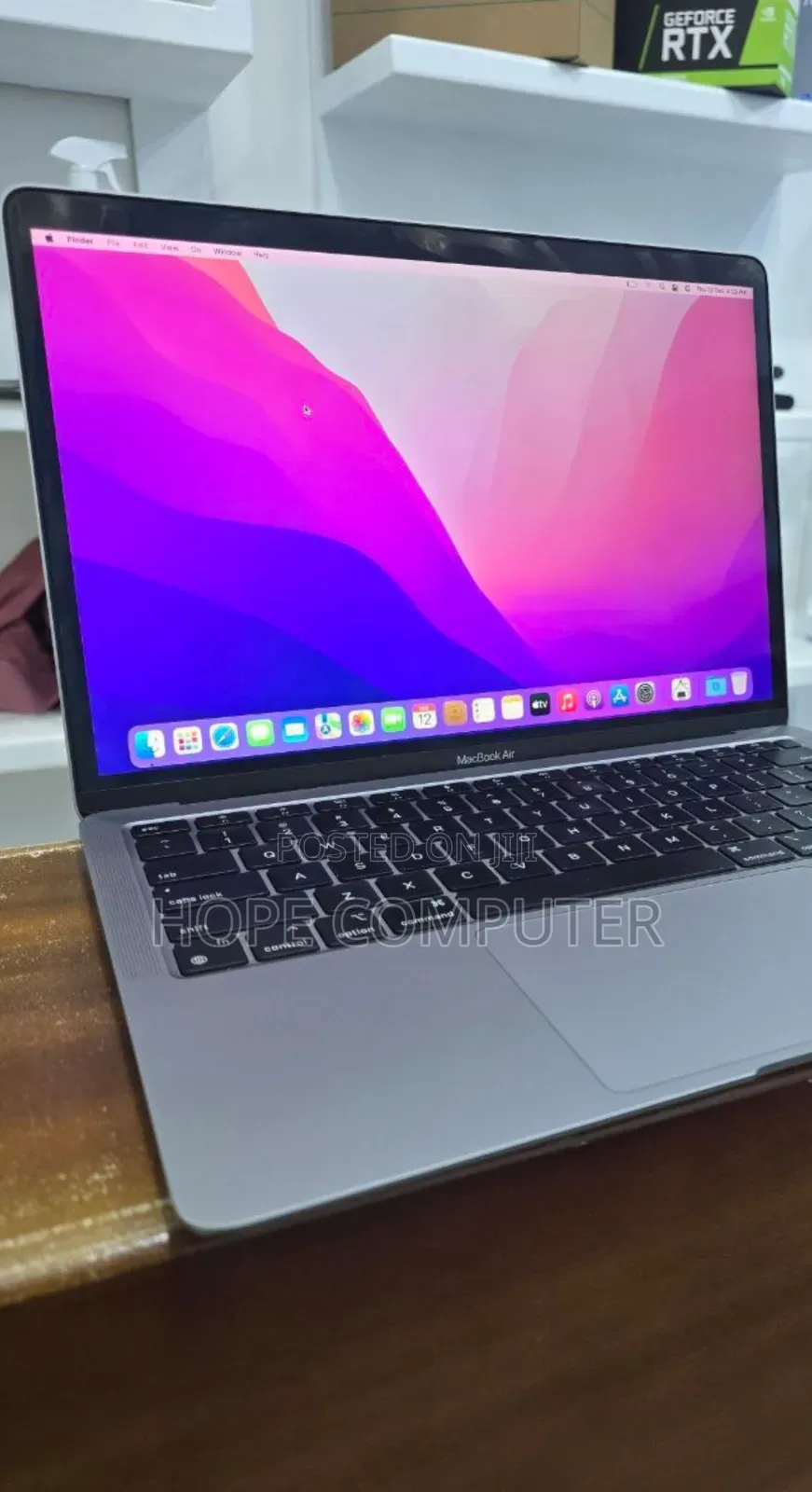 New Laptop Apple MacBook Air 2020 M1 8GB Apple M1 SSD 256GB