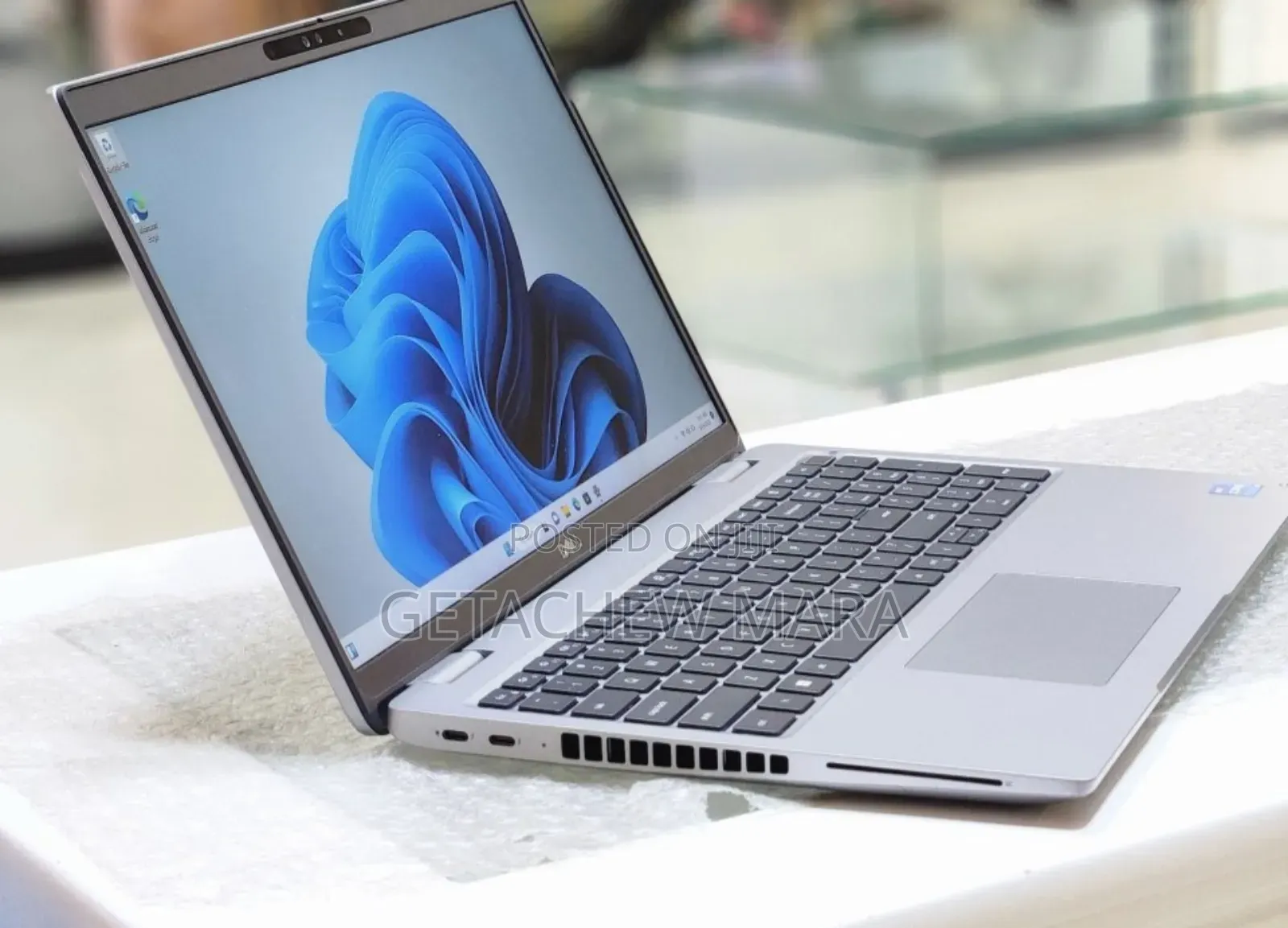 New Laptop Dell Latitude 5310 16GB Intel Core I7 SSD 512GB