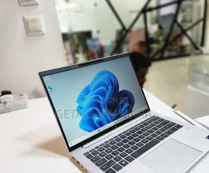 Photo - New Laptop HP EliteBook 840 16GB Intel Core I7 SSD 512GB