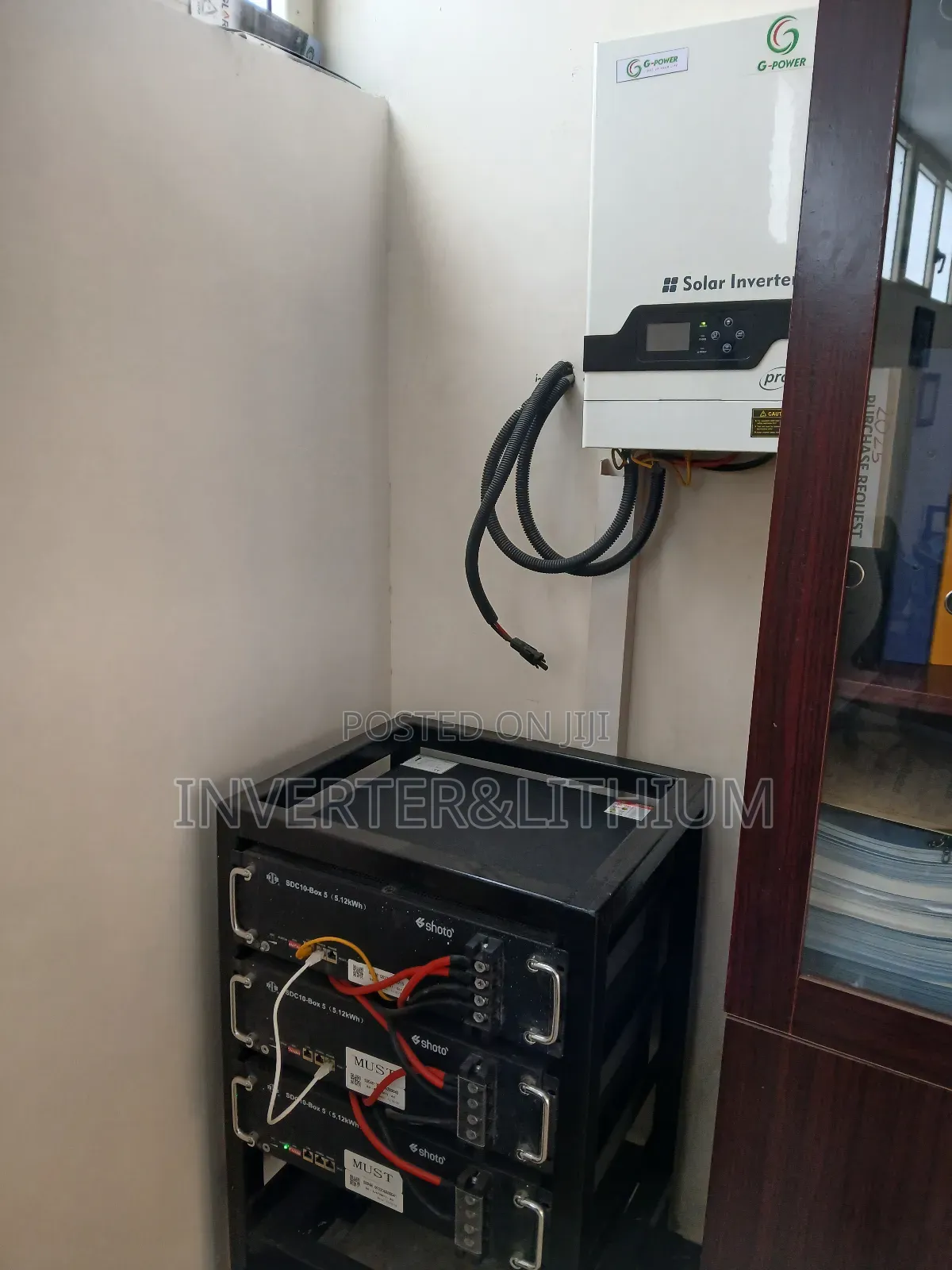 Automatic Solar Inverter/Hybrid Inverter Lithium Ion Battery