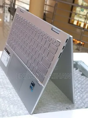 New Laptop HP Envy X360 8GB Intel Core I7 SSD 512GB