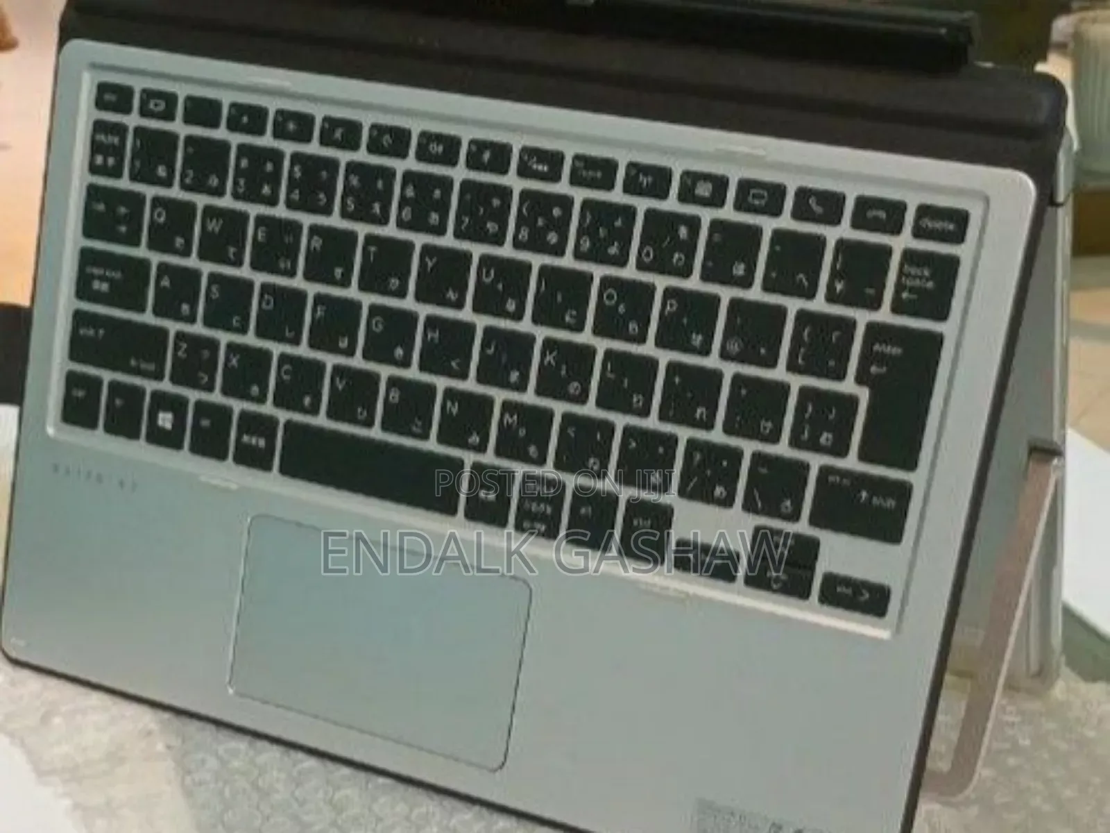 New Laptop HP Elite X2 1012 8GB Intel Core I9 SSD 256GB