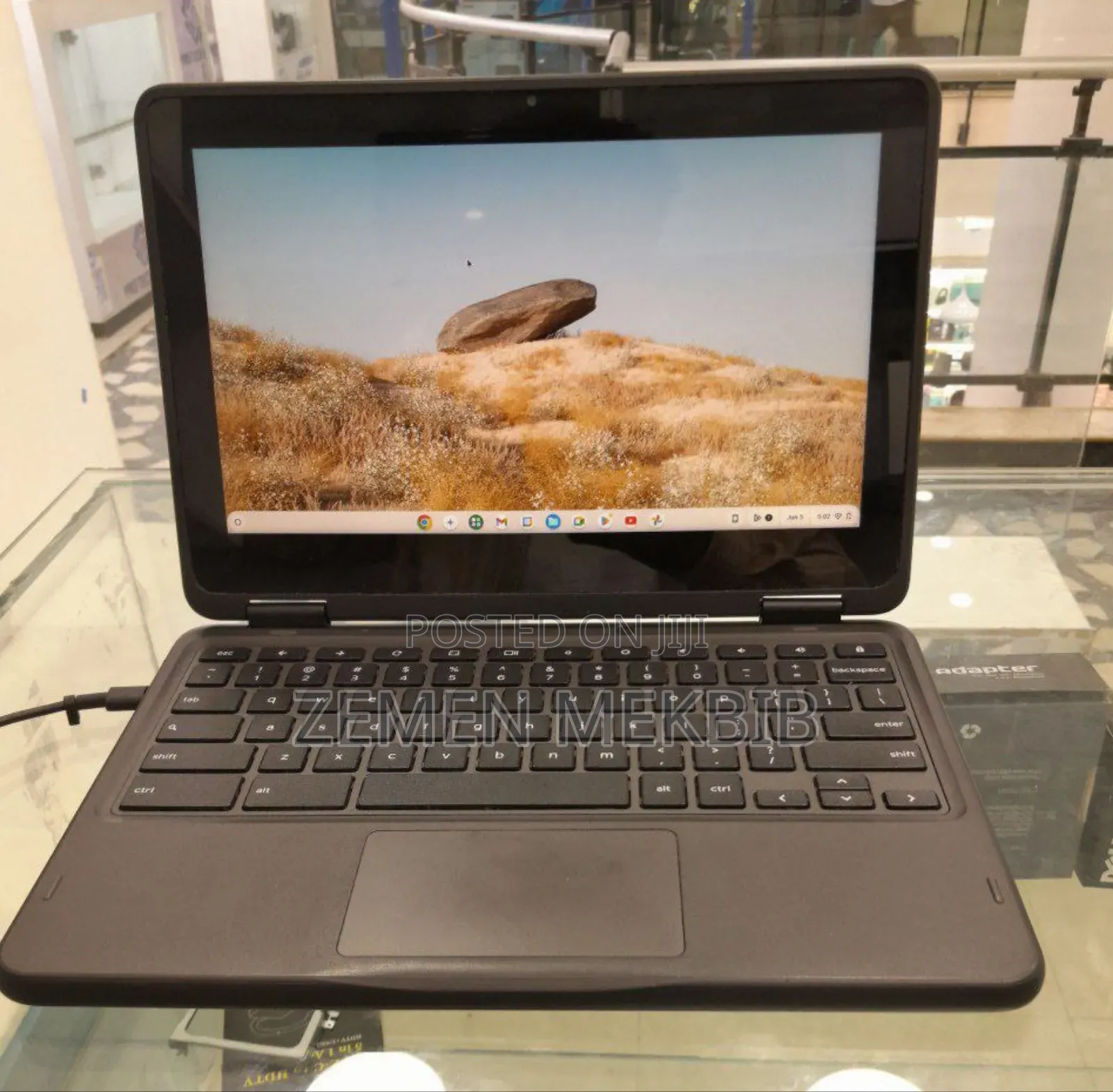 New Laptop Dell 4GB Intel Xeon SSD 60GB