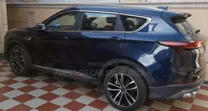 Photo - Jetour X70 Plus 2022 Blue