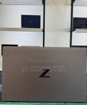 New Laptop HP ZBook Firefly 15 G7 16GB Intel Core I7 SSD 512GB