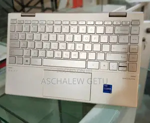 New Laptop HP Envy X360 8GB Intel Core I7 SSD 1T