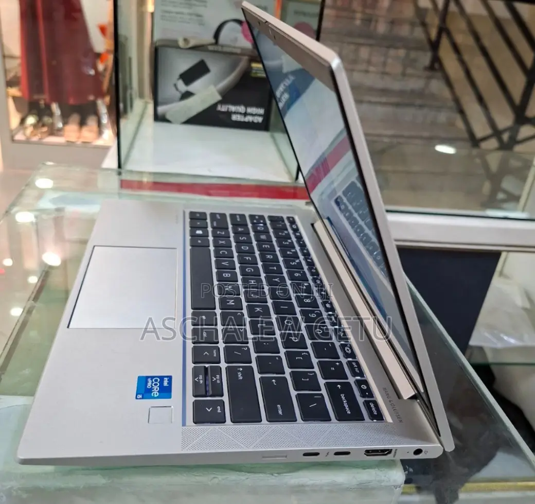 New Laptop HP EliteBook 830 G8 8GB Intel Core I5 SSD 512GB