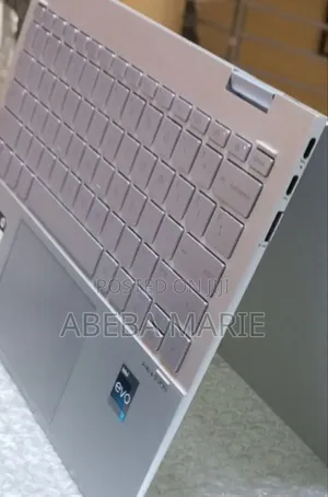 New Laptop HP Envy X360 8GB Intel Core I7 SSD 512GB