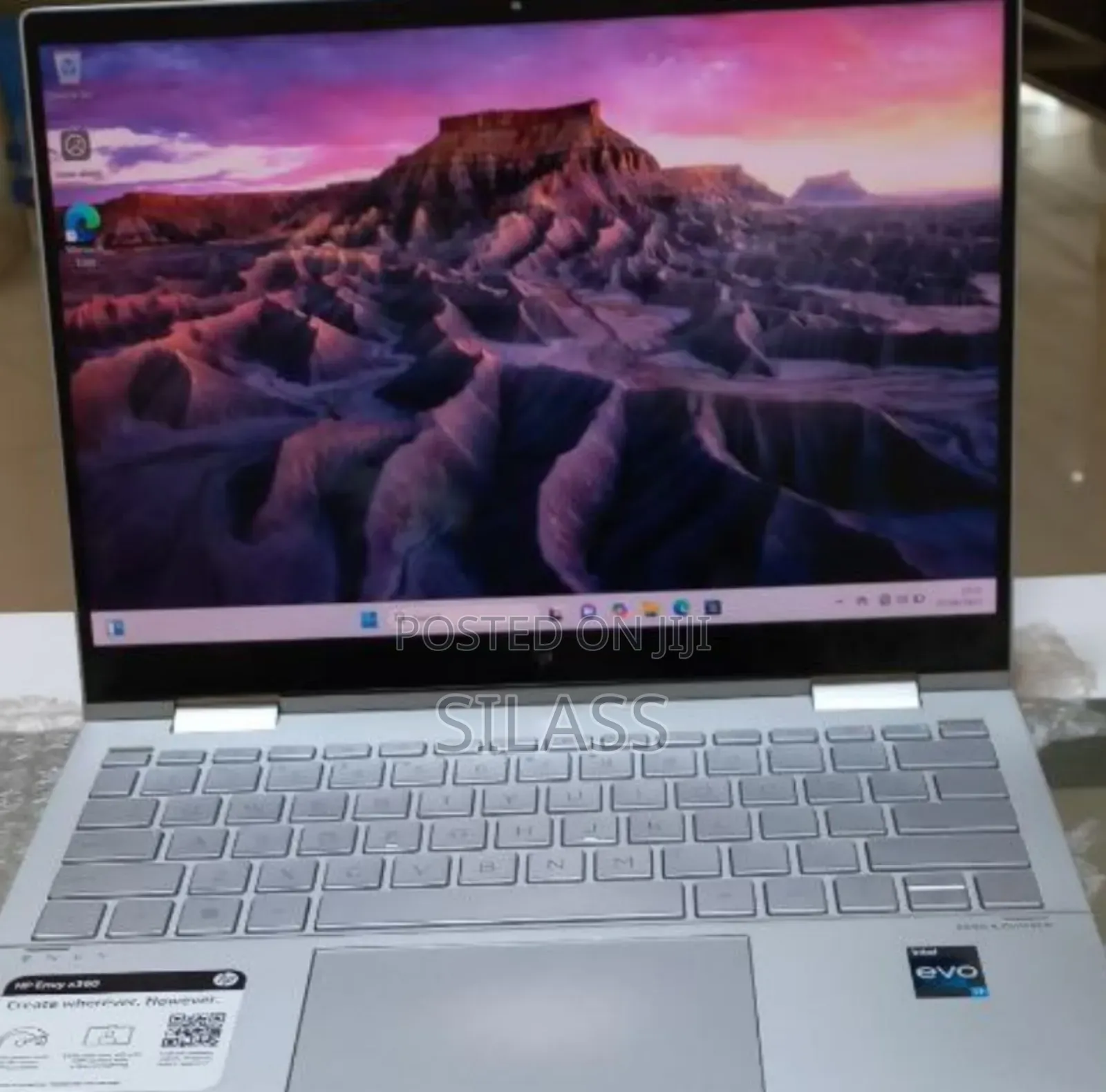 New Laptop HP Envy X360 8GB Intel Core I7 SSD 512GB