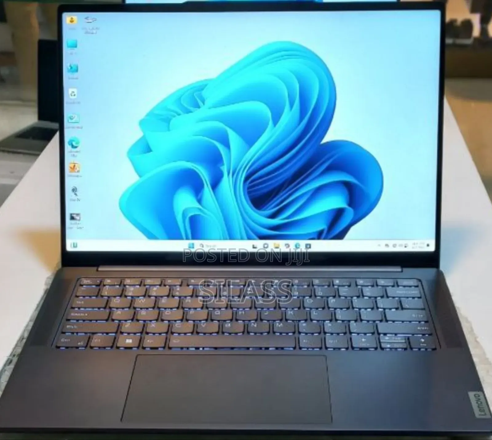 New Laptop Lenovo Yoga 3 32GB Intel Core I7 SSD 1T