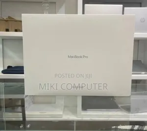 New Laptop Apple MacBook Pro 2022 M2 16GB Intel SSD 4T