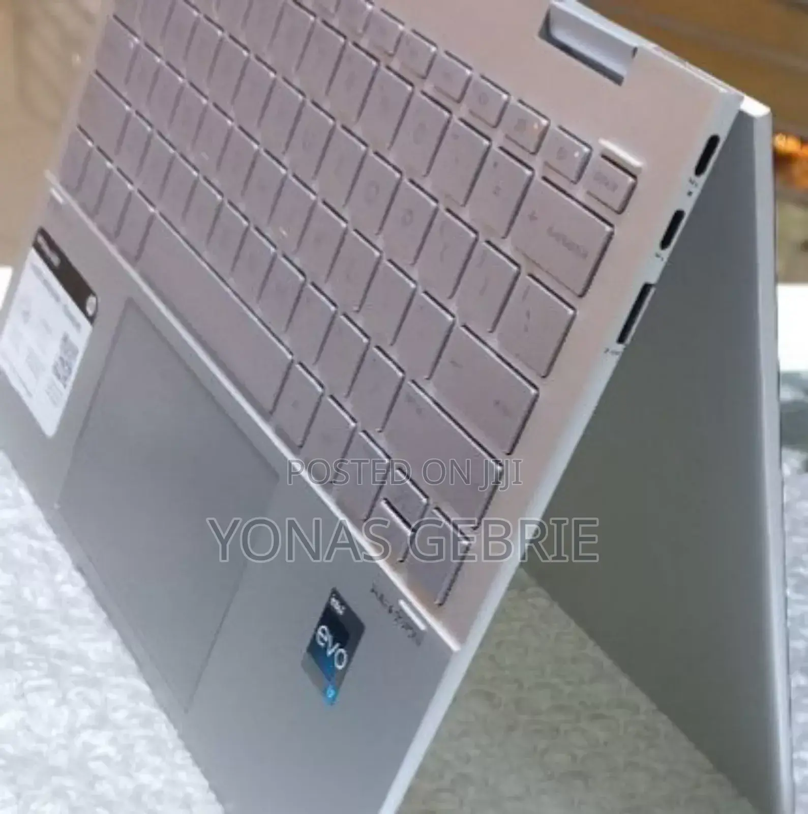 New Laptop HP Envy X360 8GB Intel Core I7 SSD 512GB