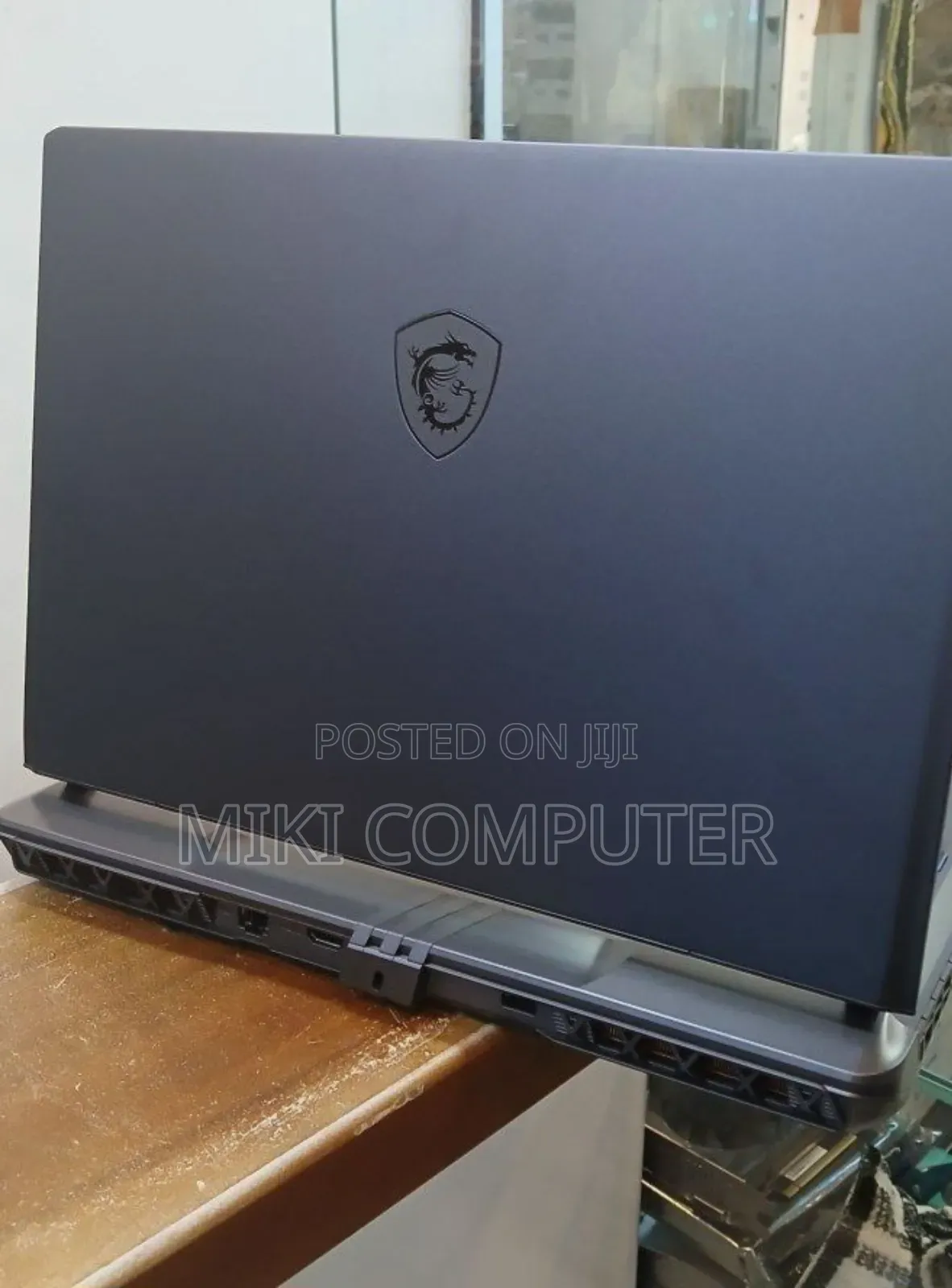 New Laptop MSI Vector 17 HX AI A2XWJG 16GB Intel Core Ultra 7 SSD 1T