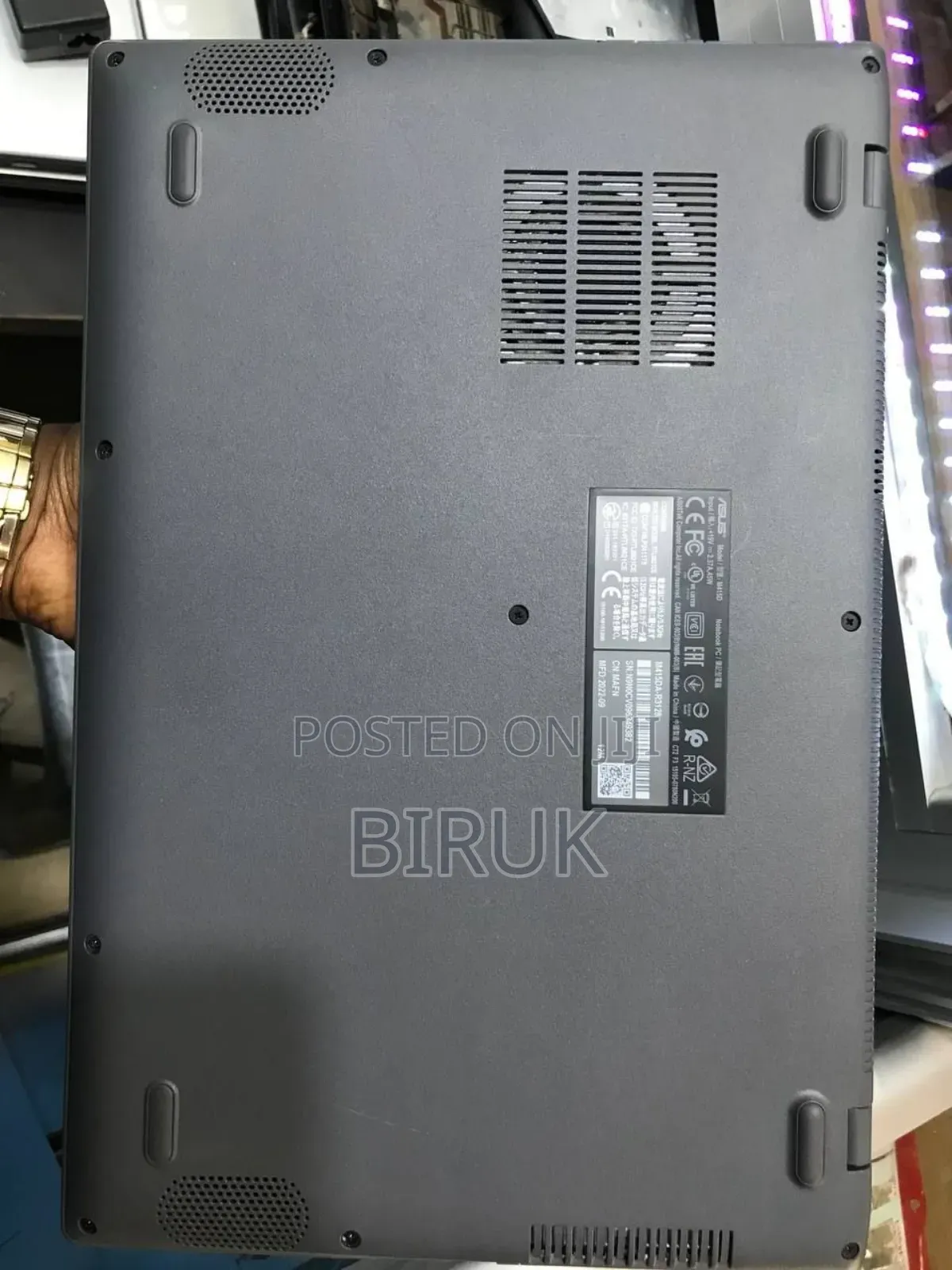 Laptop Asus VivoBook S301LP 8GB AMD Ryzen 3 SSD 128GB