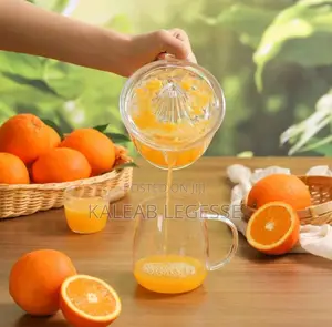 Photo -  Manual Fruit Juicer With Jug