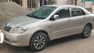 Photo - Toyota Corolla 2006 Gold