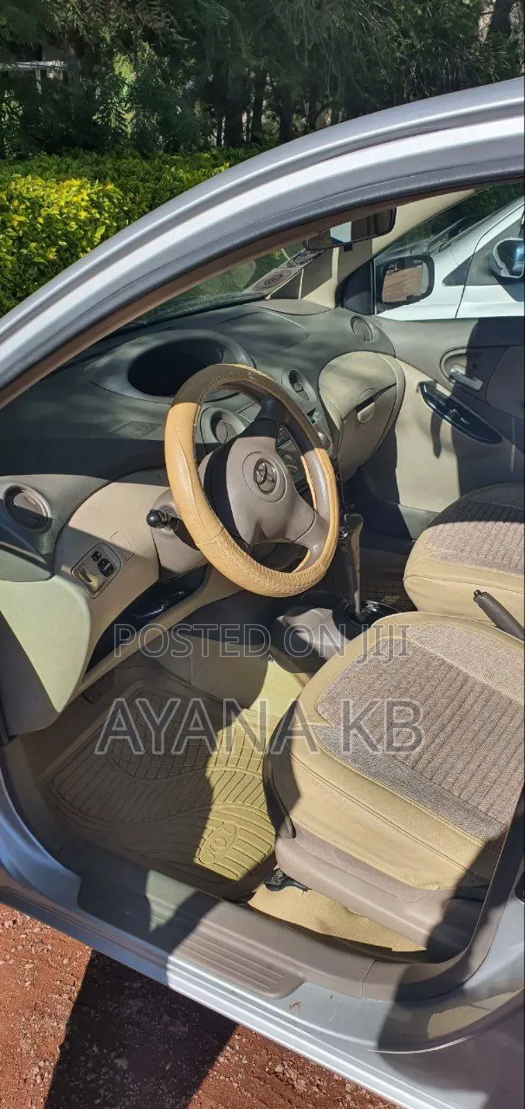 Toyota Platz 2004 Silver