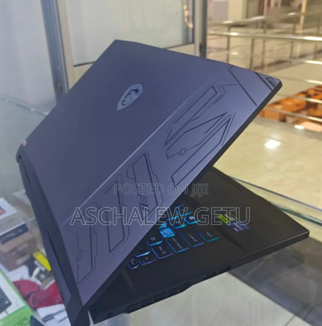New Laptop MSI Pulse GL66 16GB Intel Core I9 SSD 1T