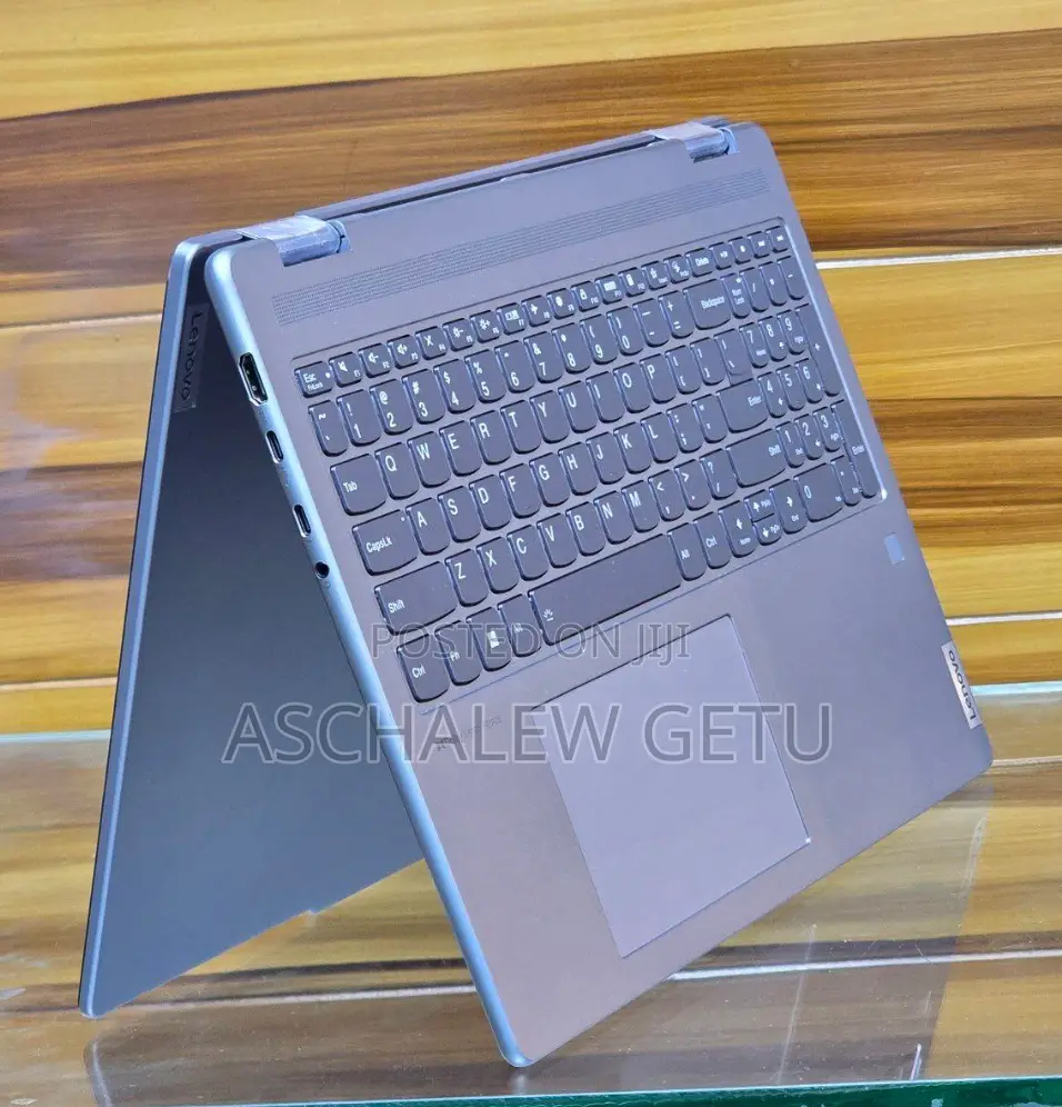 New Laptop Lenovo Yoga 7i 16GB Intel Core I7 SSD 512GB