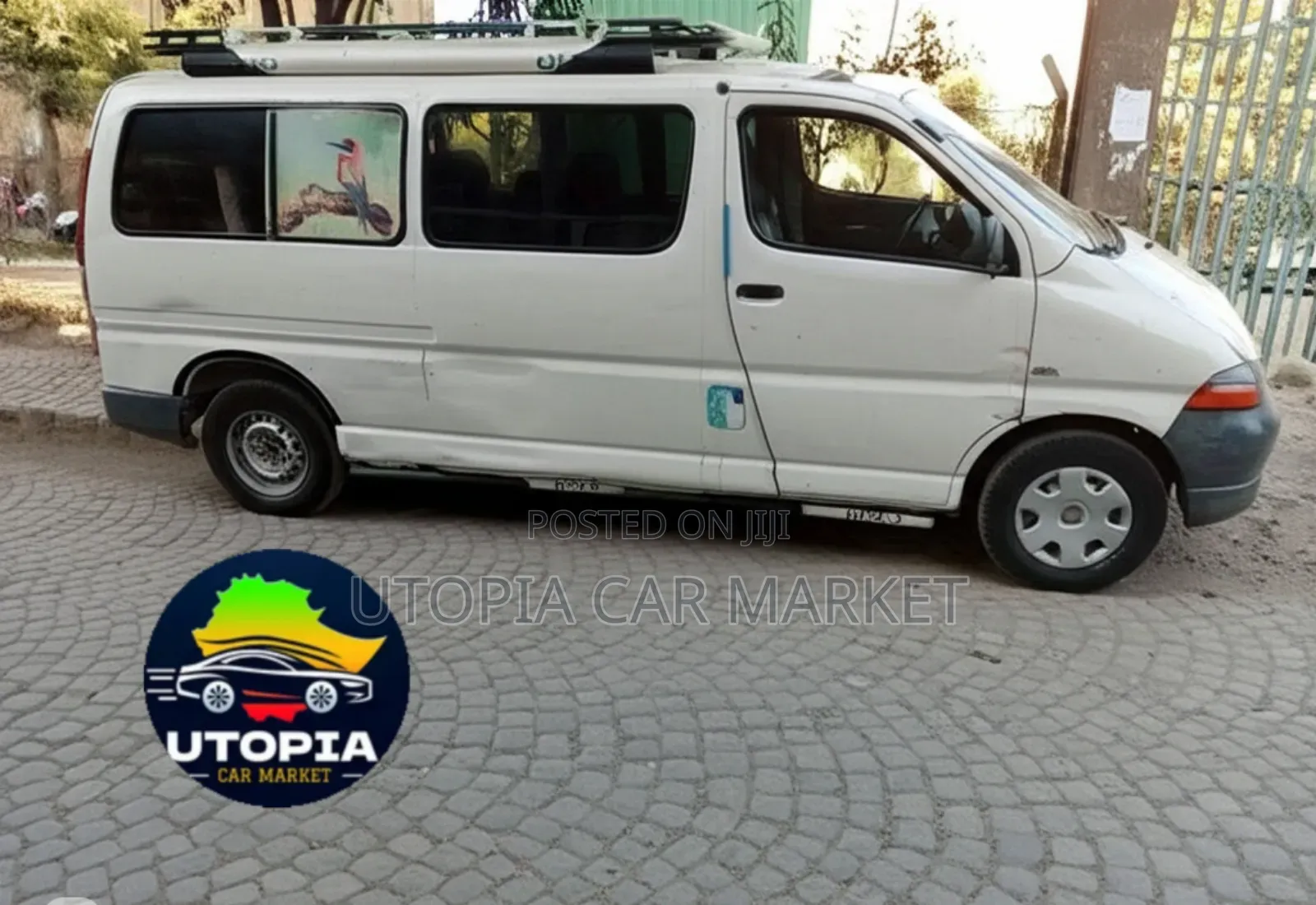 Toyota HiAce 2000 Silver